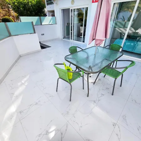 酒店 Atalaya Court 阿德耶