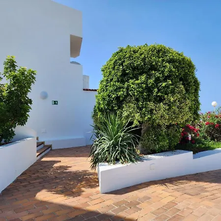 酒店 Atalaya Court 阿德耶